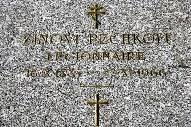 La tombe du légionnaire Zinovi Pechkoff