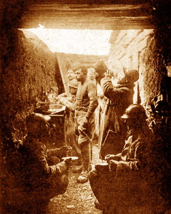 Légionnaires dans une tranchée de Verdun